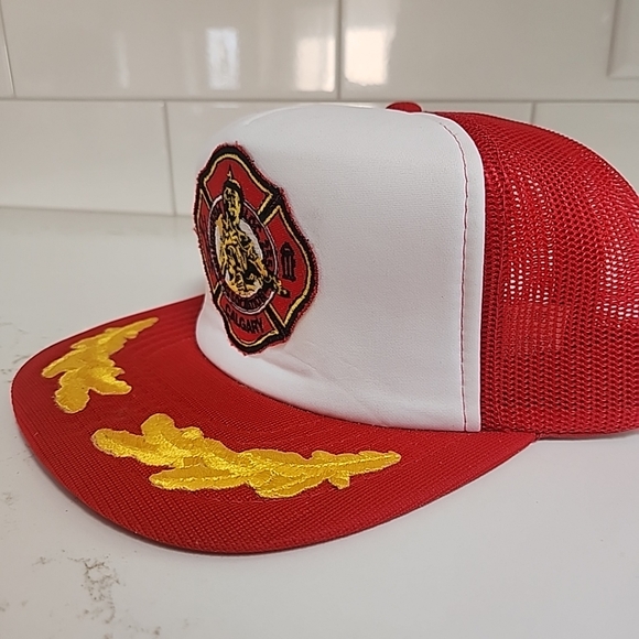 Vintage Calgary Firefighters trucker style snapback hat. - Picture 4 of 7